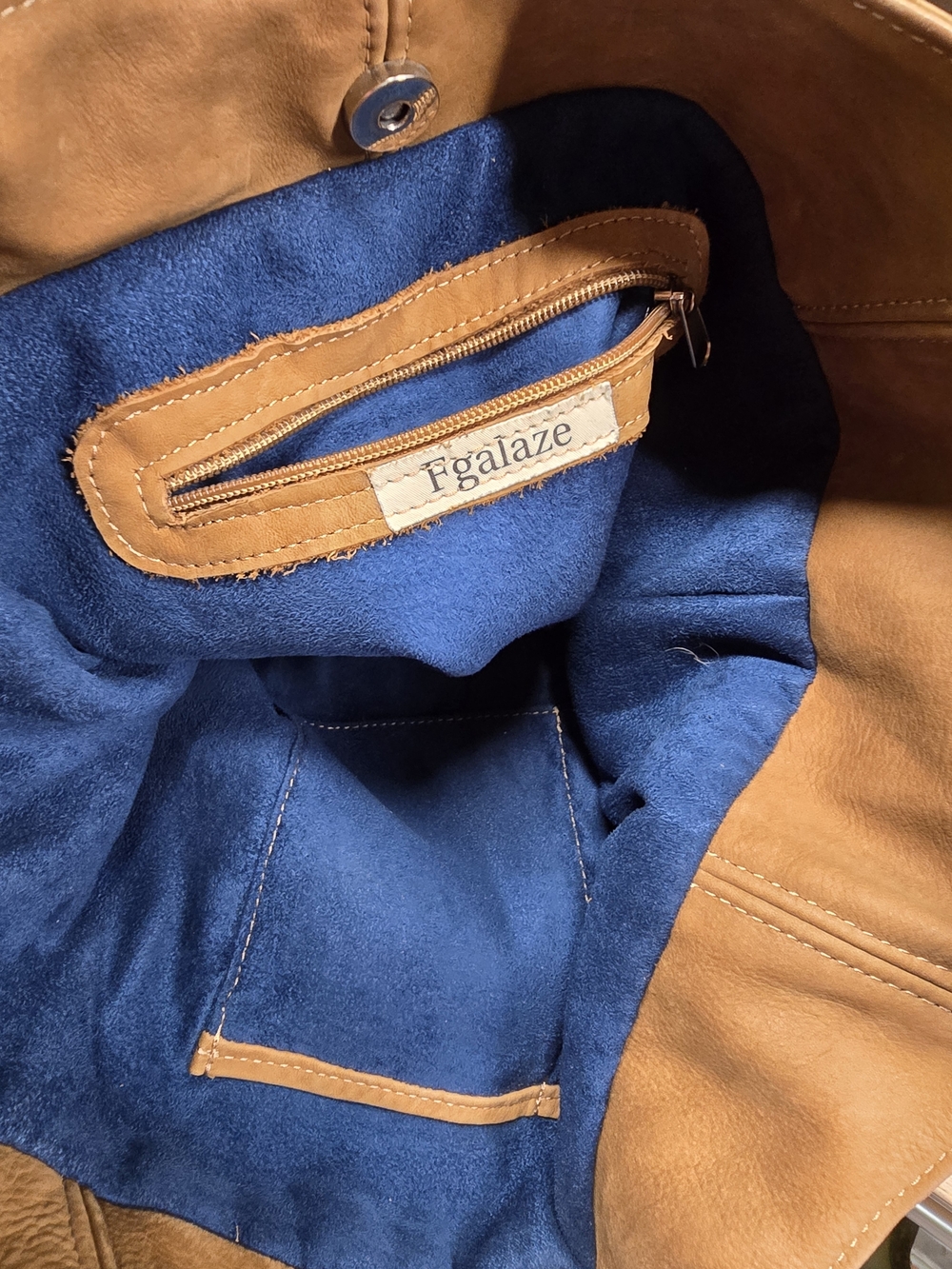 Tan Women’s Hobo Shoulder Bag - Picture 4 of 4